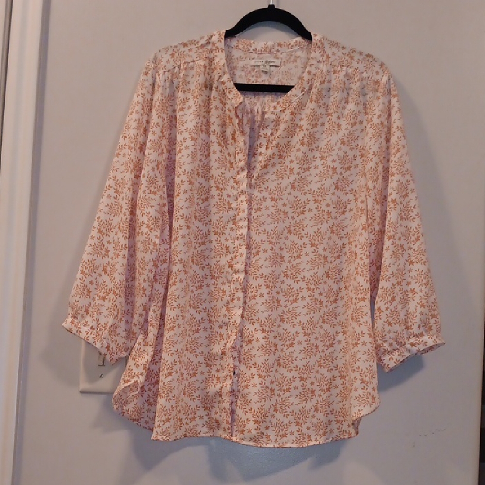Jachs Women's Blouse with Peach Floral Design. #325